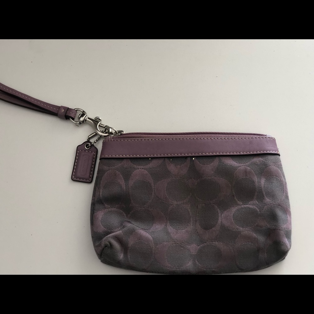 COACH - Small Wristlet